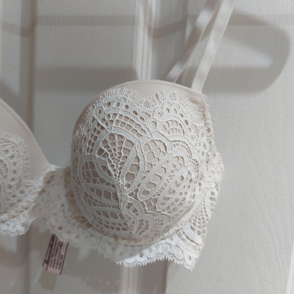 Victoria's Secret | Dream Angels Lined Demi Bra - Picture 3 of 12